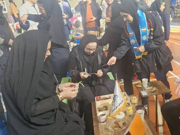 افتتاح نمایشگاه دست‌سازه‌های هنرجویان هنرستان‌های محمودآباد 