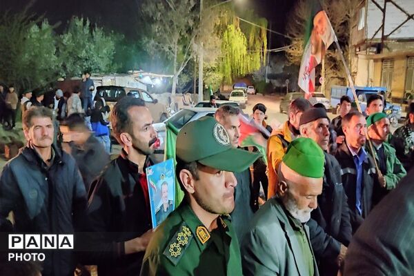 هجدهمین شب از اجتماعات خیابانی در شهر بار نیشابور