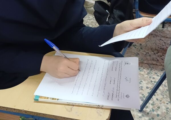 هم صدایی قلم و رنگ در پاسخ به پرسش مهر
