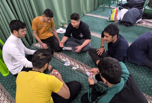 بازی‌های گروهی، سازنده فضایی صمیمانه در اعتکاف 