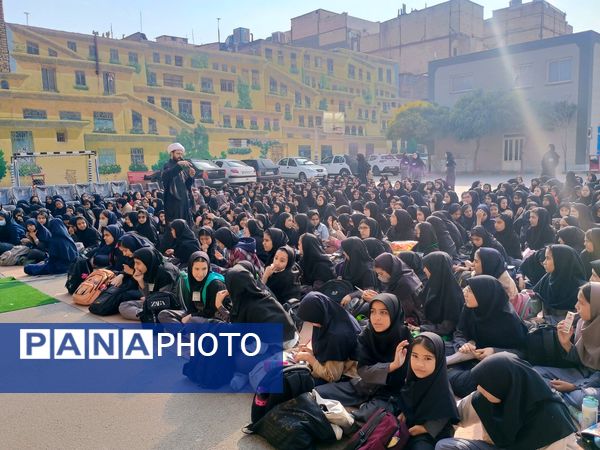 یادوراه شهادت حضرت فاطمه زهرا در مدرسه هوشیار