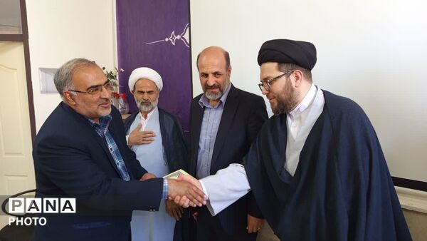 آیین تقدیر از دانش آموزخبرنگاران پانا ناحیه چهار قم