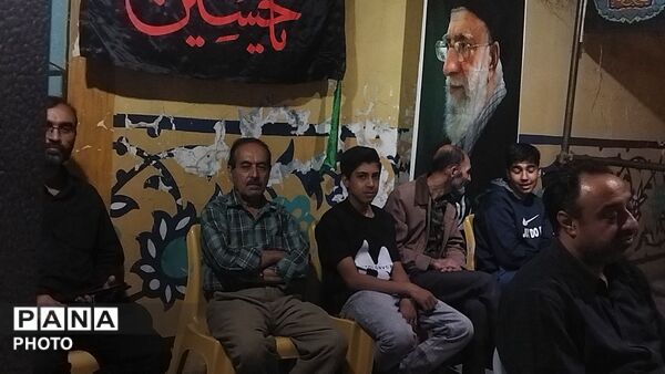 موکب و اجتماع مردمی قمر بنی هاشم (ع) در شصت و هفتمین شب از اجتماعات مردمی نیشابور 