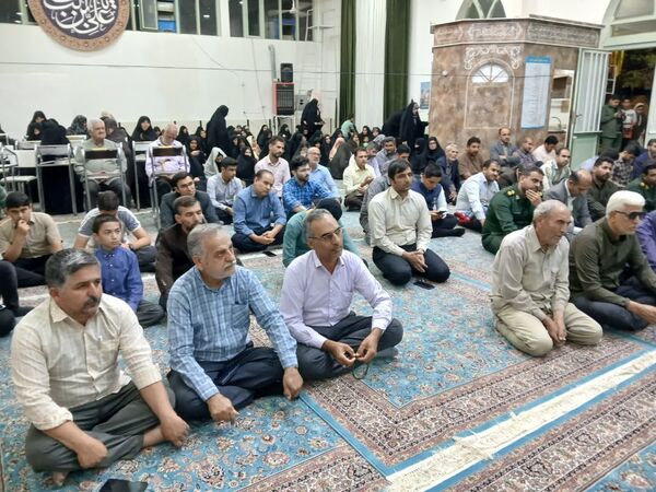 شب شعر و روایت‌گری محفل ادبی خارزنج در خلیل‌آباد