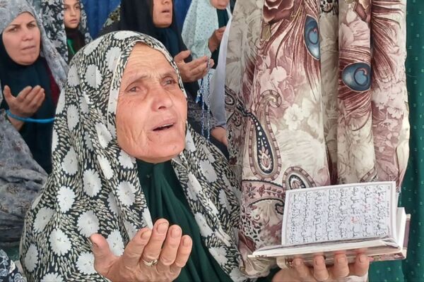 نماز جمعه امید دل‌های خسته برای مؤمنان 