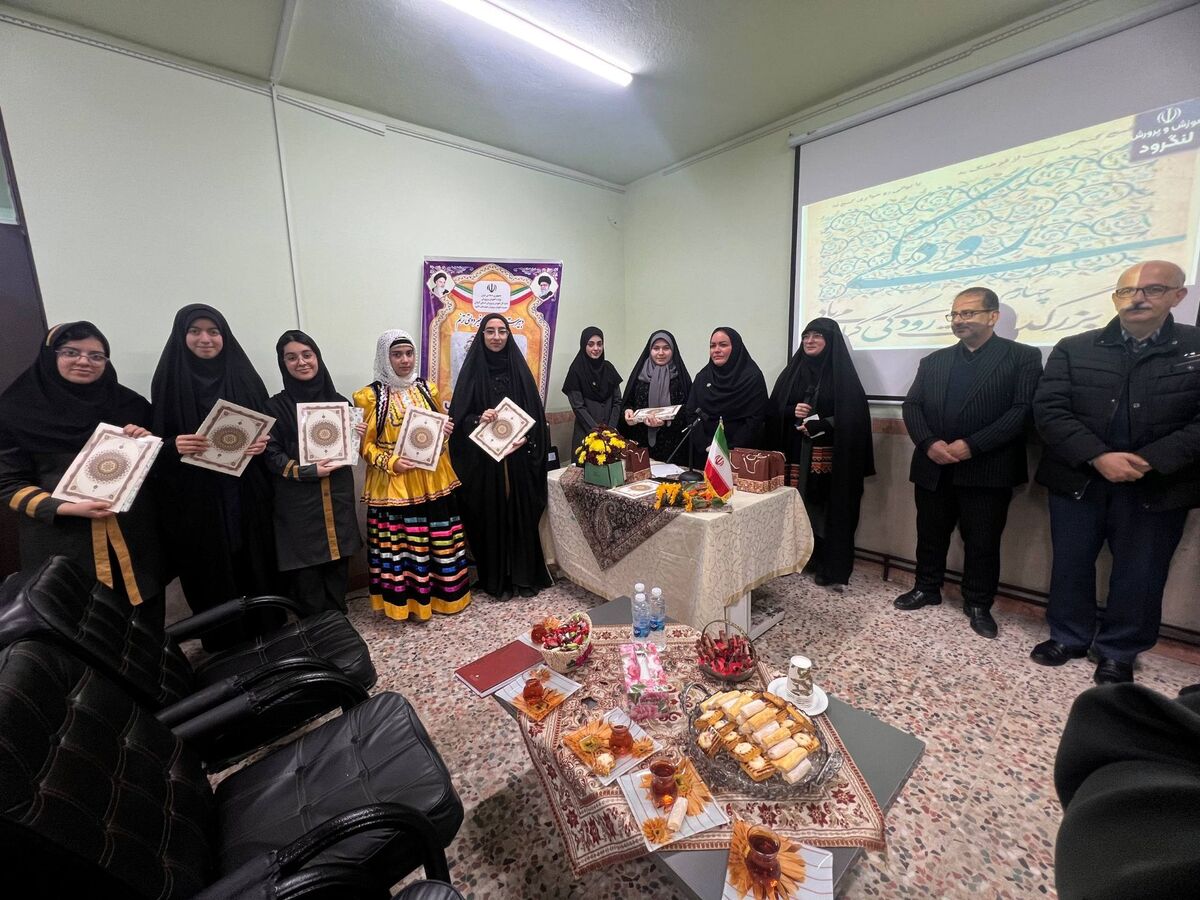 بزرگداشت بزرگان علم وادب، سبب رونق بخشی هویت ملی می‌شود 