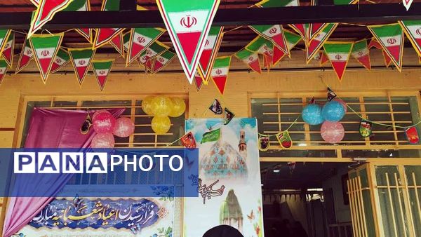 جلوه‌هایی از مراسم دهه فجر در دبیرستان دخترانه ابویی‌نژاد