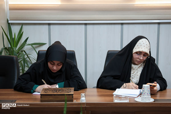 نشست آموزش آنلاین مدرسان کشوری با انرژی‌ها