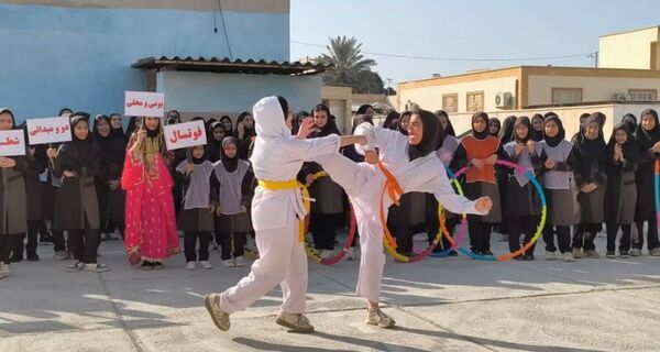 هفته «تربیت بدنی» در دبیرستان نمونه دولتی عترت شهرستان جاسک