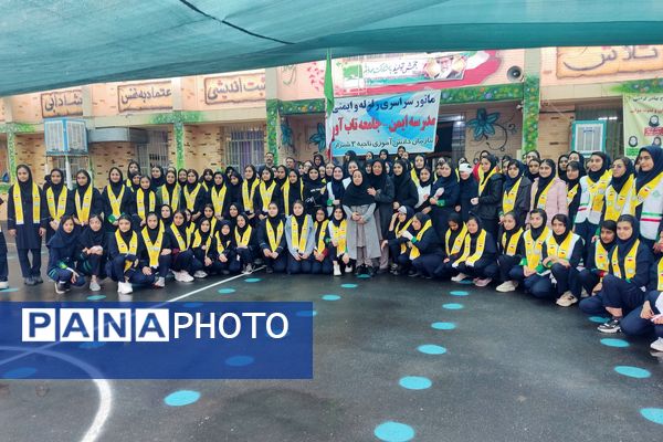 اجرای مانور زلزله در دبیرستان حاج علی اکبر گراشی ناحیه 3 شیراز