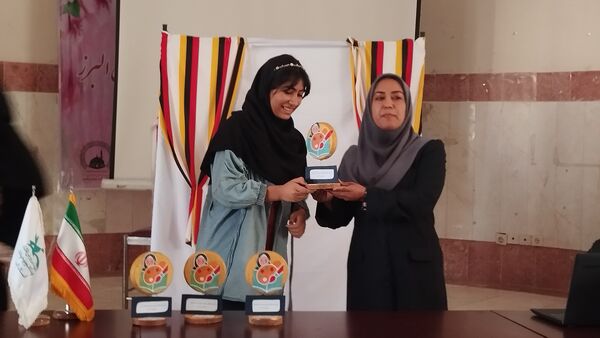 برگزاری اردوی فرهنگی، هنری و استانی دختران البرز در اردوگاه فاطمه الزهرا ماهدشت 