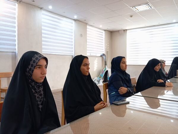 انجمن‌های اسلامی یکی از ثروت‌های جمهوری اسلامی اند