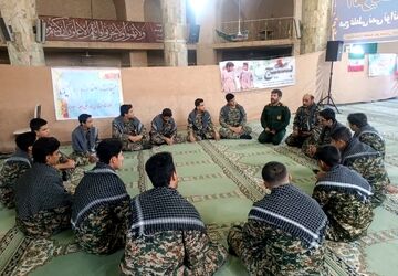 روایت دانش‌آموز خبرنگار پانا از حضور دانش آموزان در نماز جمعه