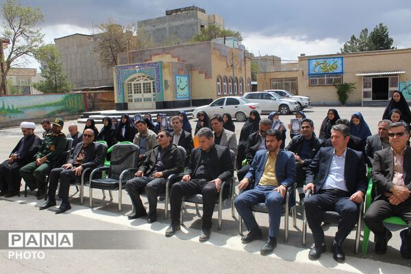 کاشت نهال همزمان با چهلمین روز شهادت فرشتگان میناب 