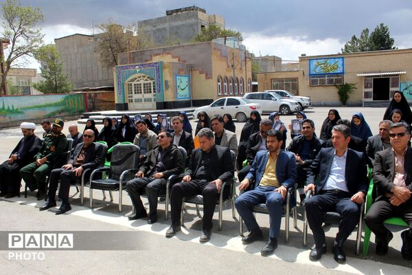 کاشت نهال همزمان با چهلمین روز شهادت فرشتگان میناب 