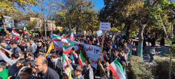 طنین شعارهای ضد استکباری در شاندیز