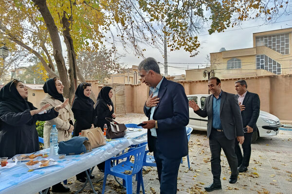 محفل صمیمی کارکنان اداری ناحیه ۴ شیراز به مناسبت روز زن