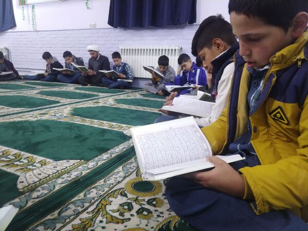 دومین جلسه گفتمان دینی  دبستان پسرانه فضیلت