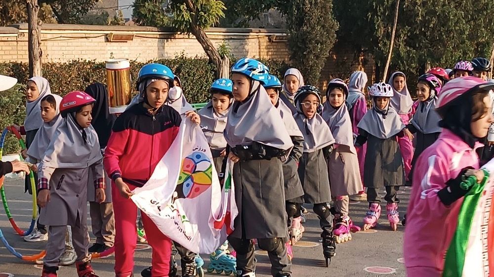 المپیاد ورزشی دانش‌آموزان در مدرسه پنجم مهر