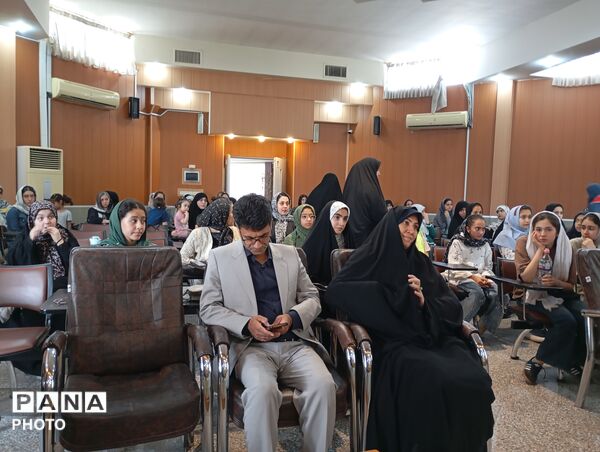صدای برتر،سکوی پرتاب دختران مشهدی به دنیای مجری‌گری و فن بیان