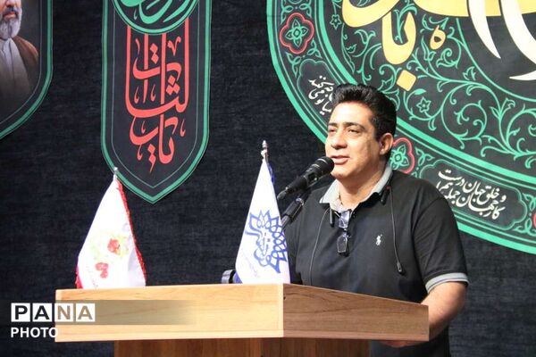 طنین «قند روضه» در سوگ آخر صفر؛ گردهمایی شاعران آیینی در یزد