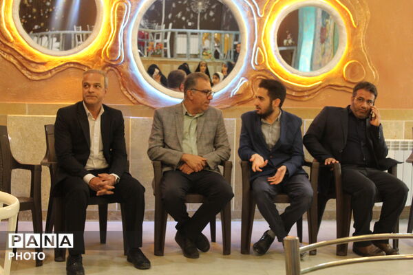 اولین جلسه دفتر خبرگزاری پانا کانون ناحیه یک شهرکرد