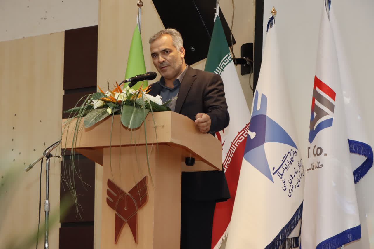 برنامه ملی مدیریت سرمایه انسانی، راهبرد تحول دانشگاه آزاد خراسان رضوی است
