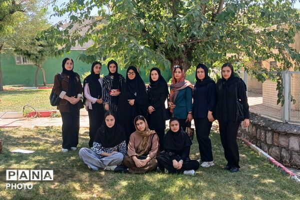 هم‌اندیشی دانش‌آموزان کامیارانی با محوریت «نوجوان تمدن‌ساز» و فرهنگ عفاف و حجاب