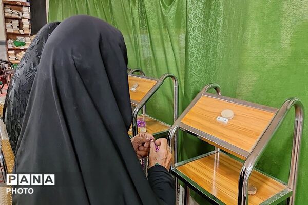 اقامه نماز جماعت مغرب عشاء در شب اول محرم 