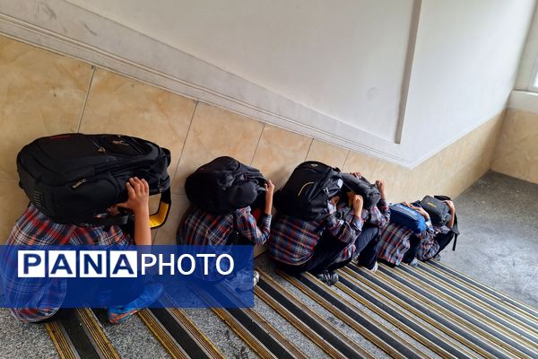 مانور زلزله در دبستان معارف 6 ناحیه 3