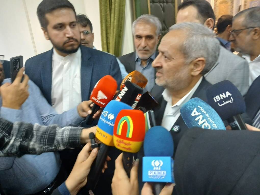 اقامه نماز وظیفه یک فرد نیست؛ خانواده، مسجد و مدرسه باید کنار هم باشند