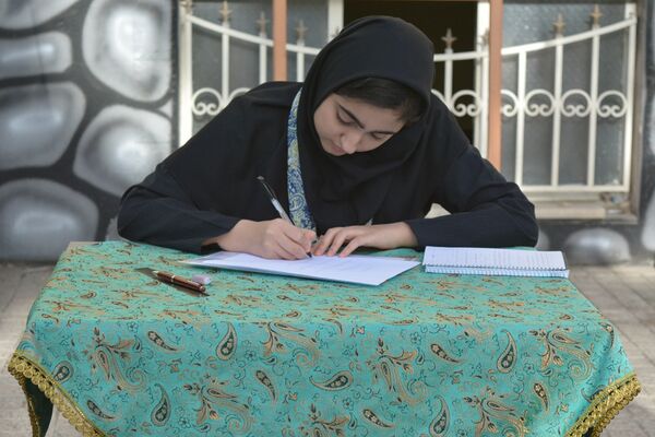 طنین زنگ انقلاب در بهارستان‌دو 