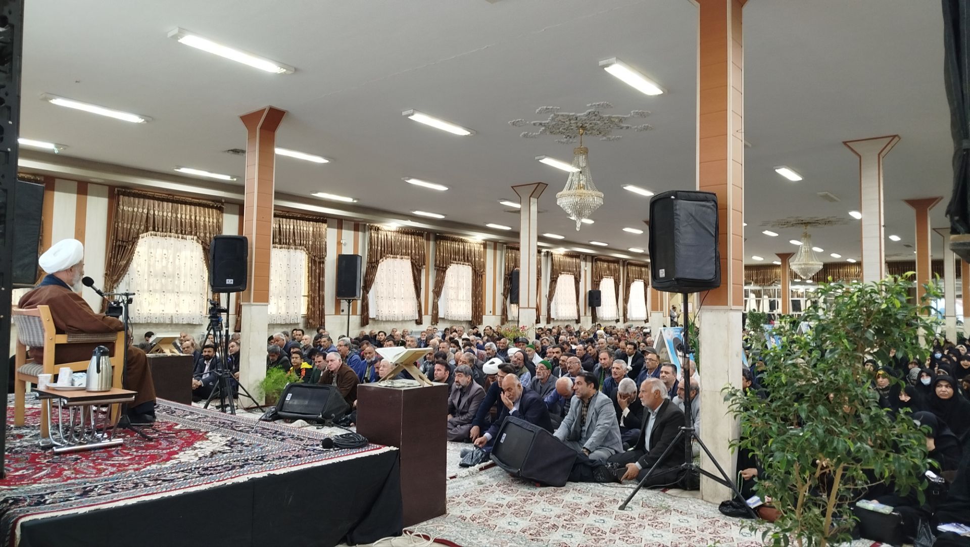 مراسم پر فیض دعای ندبه به همراه آئین رونمایی و عطرافشانی سنگ یادبود شهید گمنام 