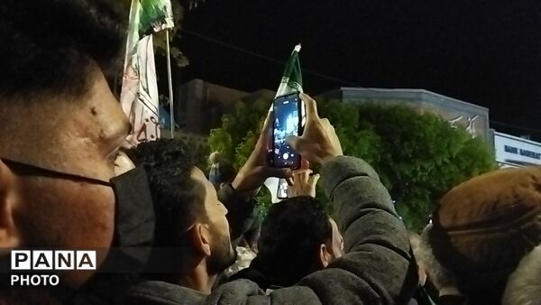 عقد دو جوان نیشابوری با نوای لبیک یا خامنه ای 