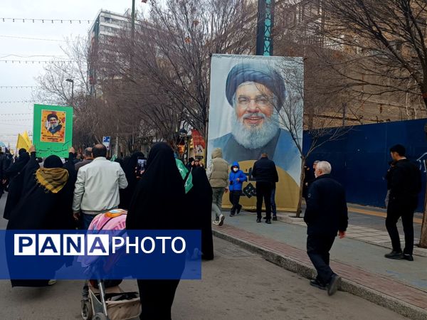 مراسم تشیع نمادین پیکر شهید سید حسن نصرالله در مشهد