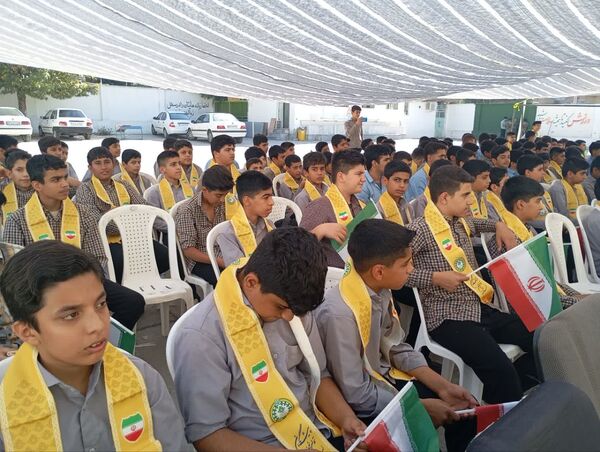 نواخته شدن زنگ استکبارستیزی در گالیکش