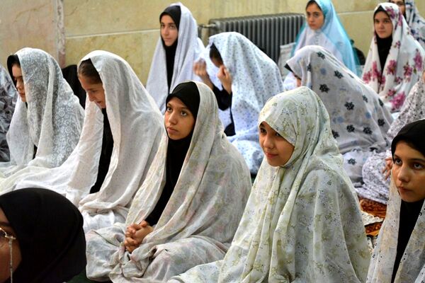برگزاری مراسم مِهر با مُهر در بهارستان‌۲