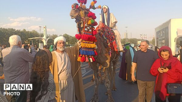 غدیر در قلب پایتخت؛ میدان آزادی میزبان خیل عظیم عاشقان ولایت