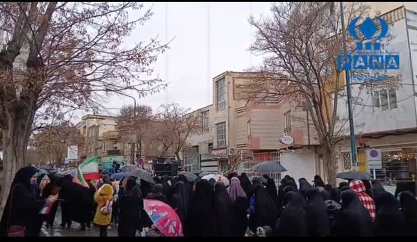 همبستگی مردم و تجدید میثاق با آرمان‌های انقلاب 