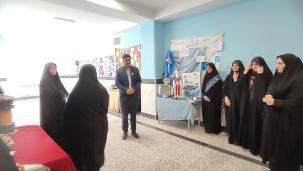 افتتاحیه نمایشگاه مدرسه انقلاب  در سملقان