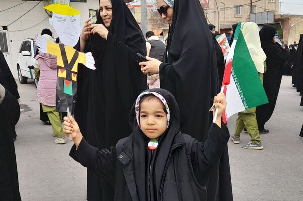 راهپیمایی مردم جعفرآباد قم در جشن سالگرد پیروزی انقلاب