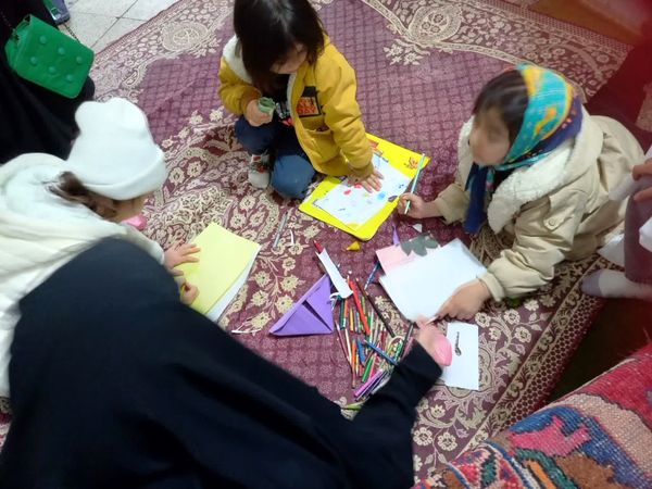 برپایی میز خدمت مشاوره در مصلی نماز جمعه آشخانه