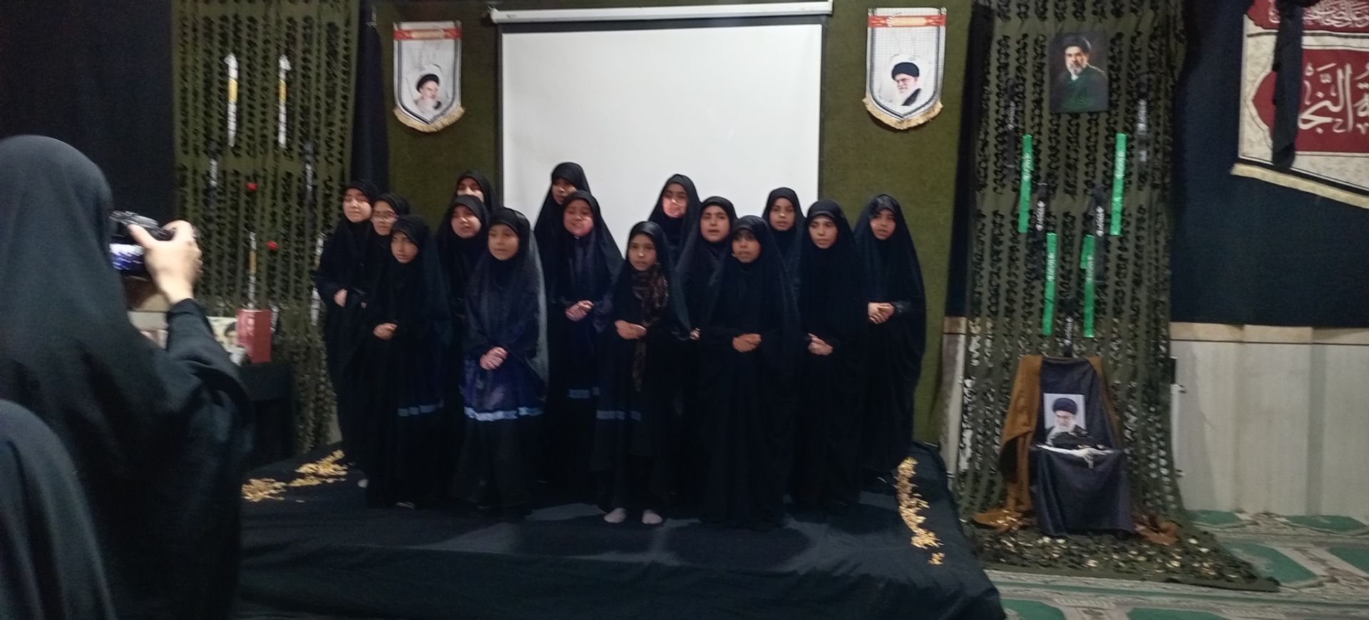 دومین روز از مراسم عزاداری سیدالشهدا امام حسین (ع)و همچنین رهبر معظم انقلاب اسلامی