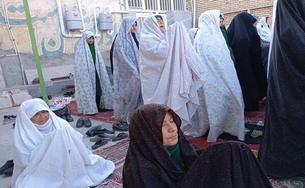 نماز عید سعید قربان در مسجد جامع شهر بار نیشابور