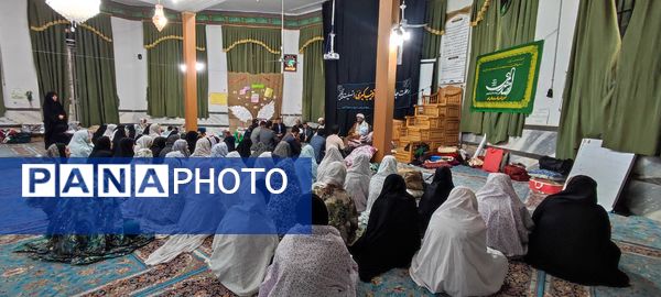 حضور ۷۲ دانش‌آموز دختر معتکف به نیت ۷۲ شهید کربلا در مسجد باب الحوائج شیروان