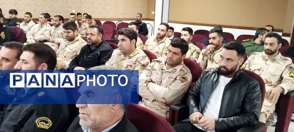  محفل نورانی انس با قرآن کریم در آموزش و پرورش کلات 