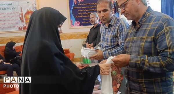 آئین باشکوه تجلیل از نخبگان و ستارگان قرآنی تراز دوم در اداره آموزش و پرورش نظرآباد 