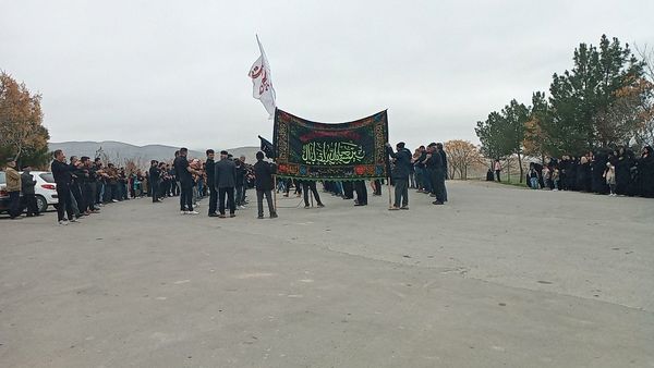 مراسم دسته روی و سینه زنی مردم آشخانه به مناسبت شهادت امام علی (ع)