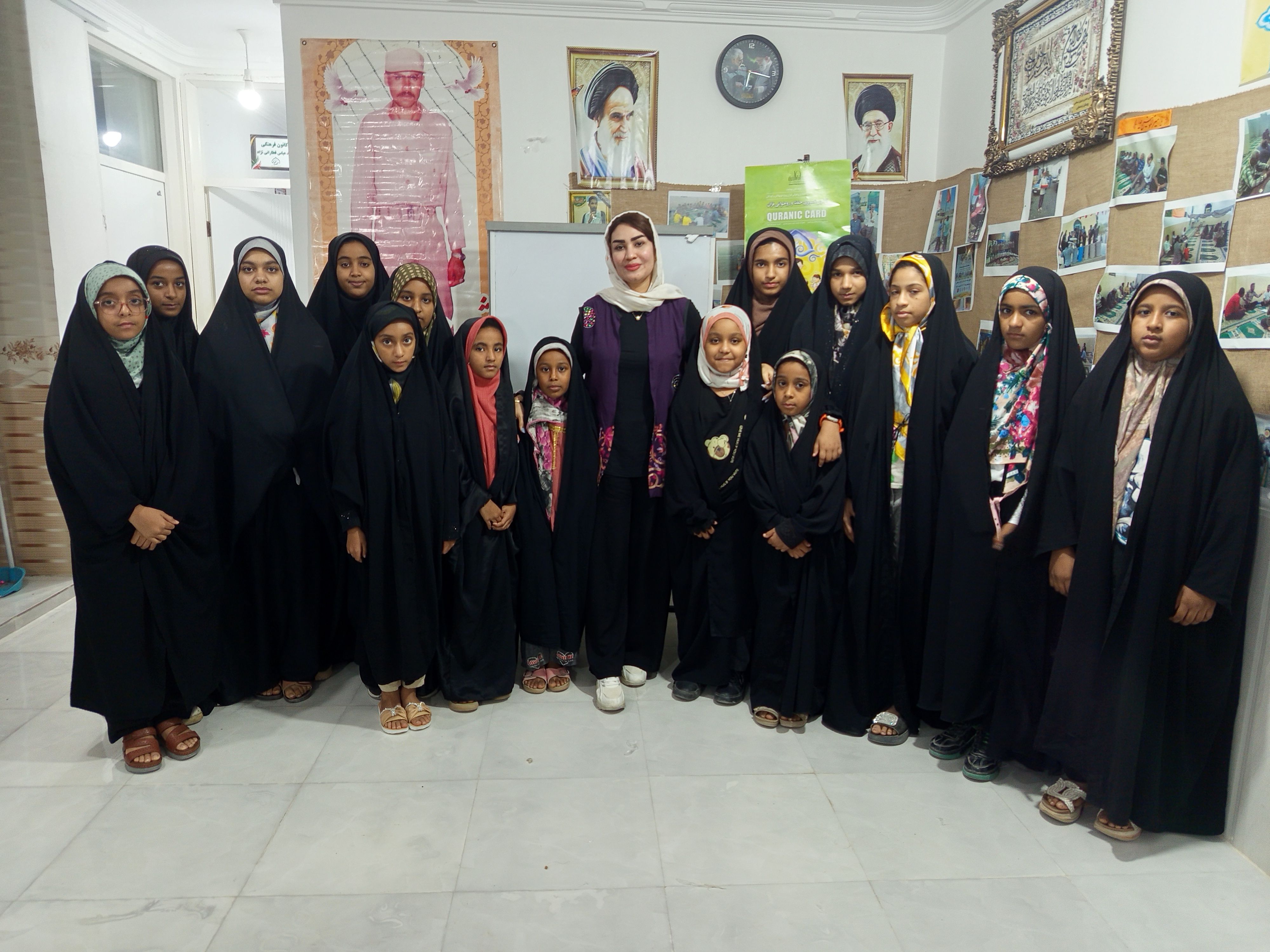 نشست «راه و روش هنر» با محوریت روان‌شناسی هنر در میناب برگزار شد