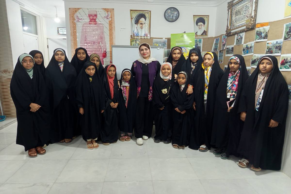 نشست «راه و روش هنر» با محوریت روان‌شناسی هنر در میناب برگزار شد